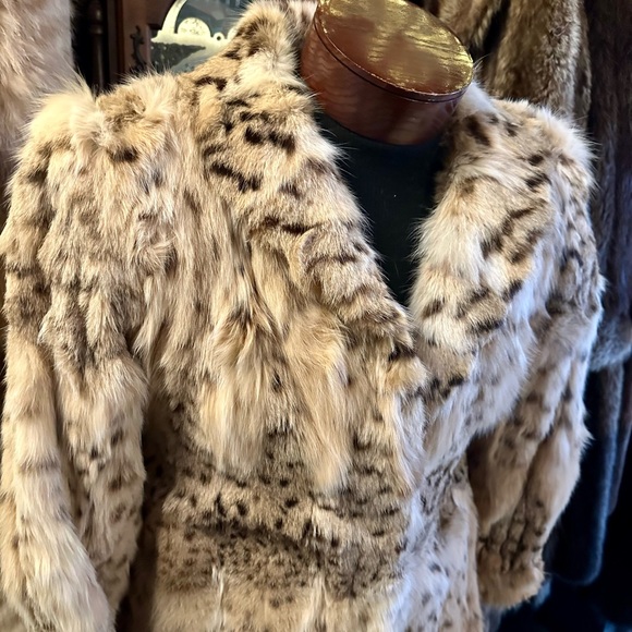 Vintage Genuine Lynx Unbranded Fur Coat - Picture 4 of 8
